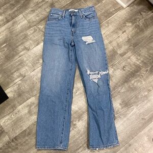 Levi’s ‘94 baggy size 25 high waisted light wash jeans with tops in front